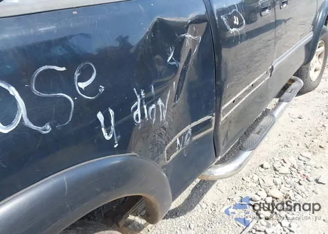 2002 Toyota Tundra Sr5 из США, поврежденный, VIN 5TBBT44152S234296